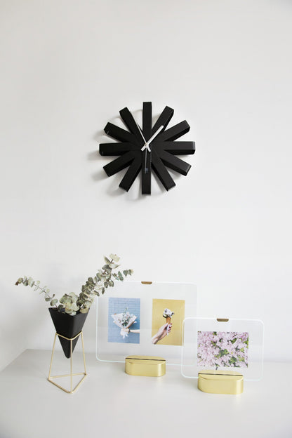 Abstract Ribbon Style Wall Timepiece, Minimalist Decorative Clock for Home, Office, Dorm & Gift